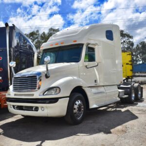 Freightliner Columbia 120