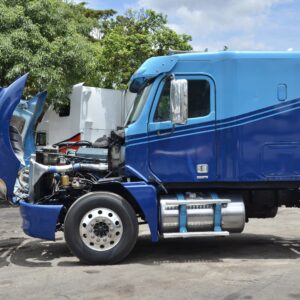 Freightliner Columbia 120 - Image 4