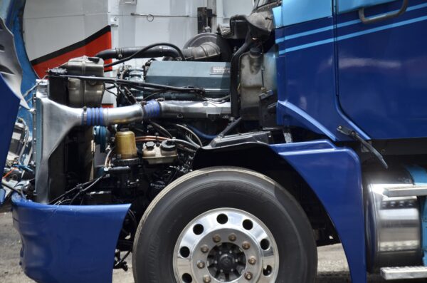 Freightliner Columbia 120 - Image 5