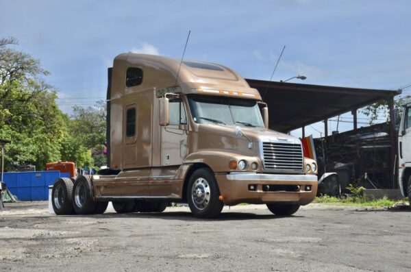 Freightliner Century Class ST - Image 3