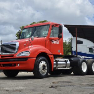 Freightliner Columbia 120 - Image 2