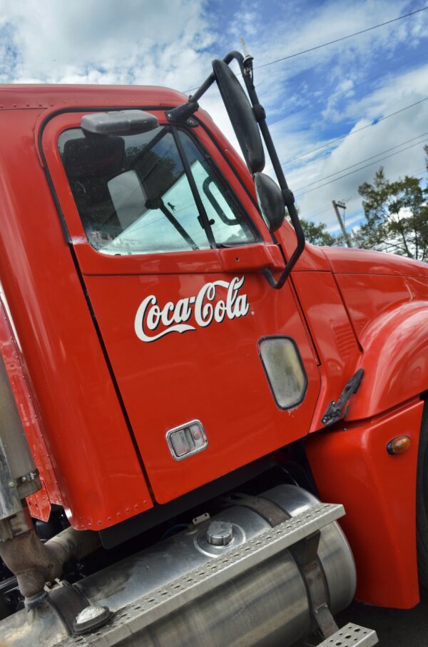 Freightliner Columbia 120 - Image 12