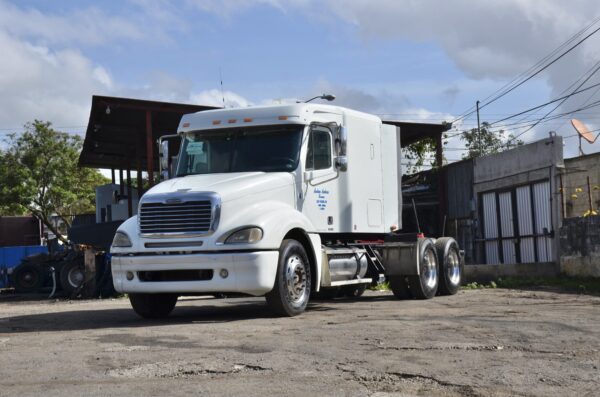 Freightliner Columbia 120 - Image 3