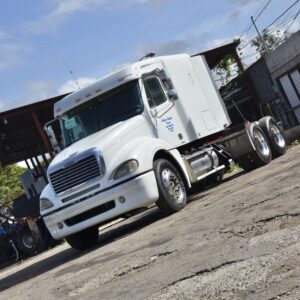 Freightliner Columbia 120 - Image 2
