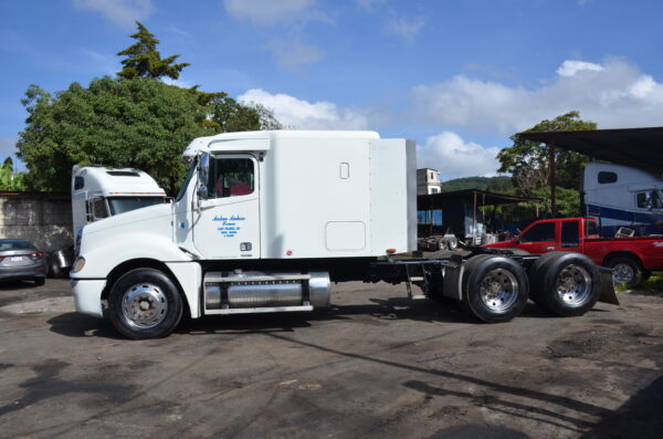 Freightliner Columbia 120 - Image 8