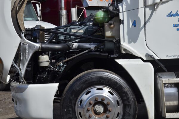 Freightliner Columbia 120 - Image 5